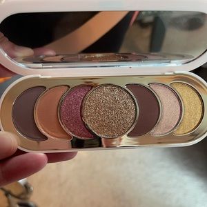 New Never Used Rare Beauty Eyeshadow Pallet